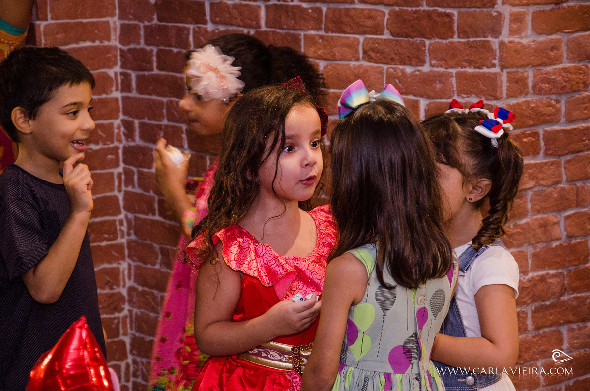 Festa Infantil; aniversário infantil; fotografia de festa infantil; festa elena avalor; elena de avalor; tema de festa; carla vieira fotografia; fotografa carla vieira