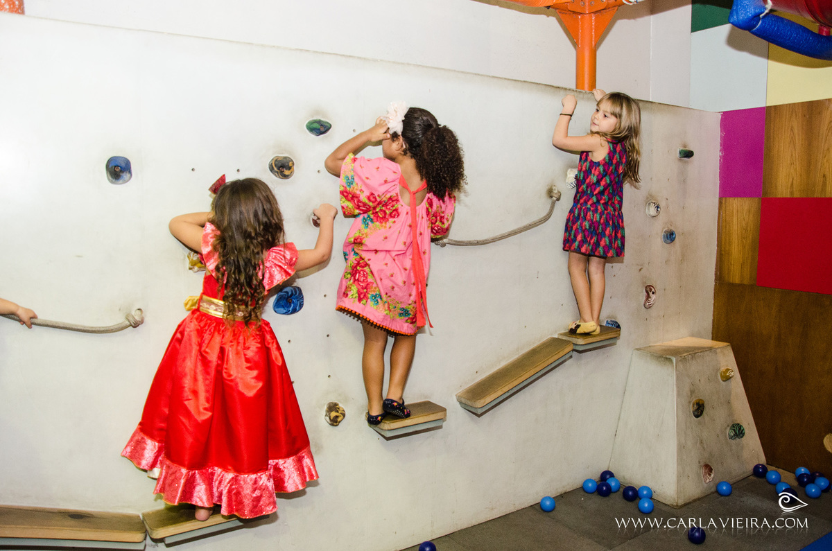 Festa Infantil; aniversário infantil; fotografia de festa infantil; festa elena avalor; elena de avalor; tema de festa; carla vieira fotografia; fotografa carla vieira