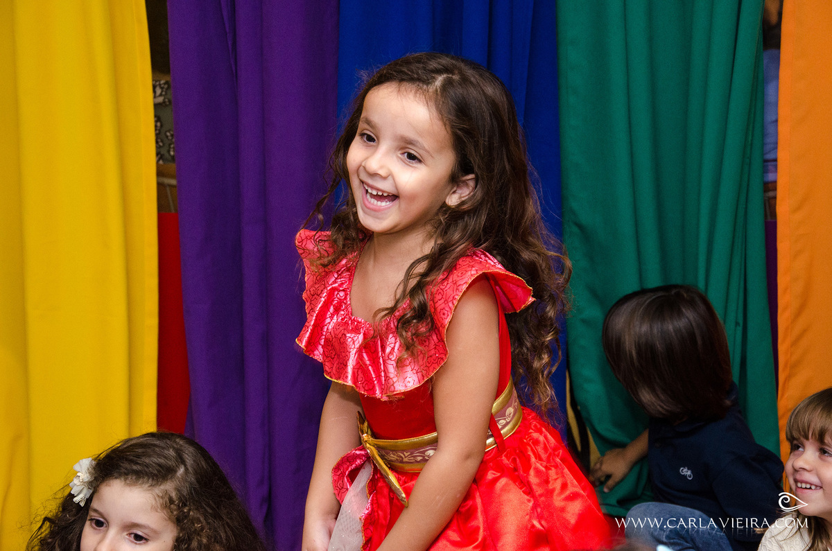 Festa Infantil; aniversário infantil; fotografia de festa infantil; festa elena avalor; elena de avalor; tema de festa; carla vieira fotografia; fotografa carla vieira