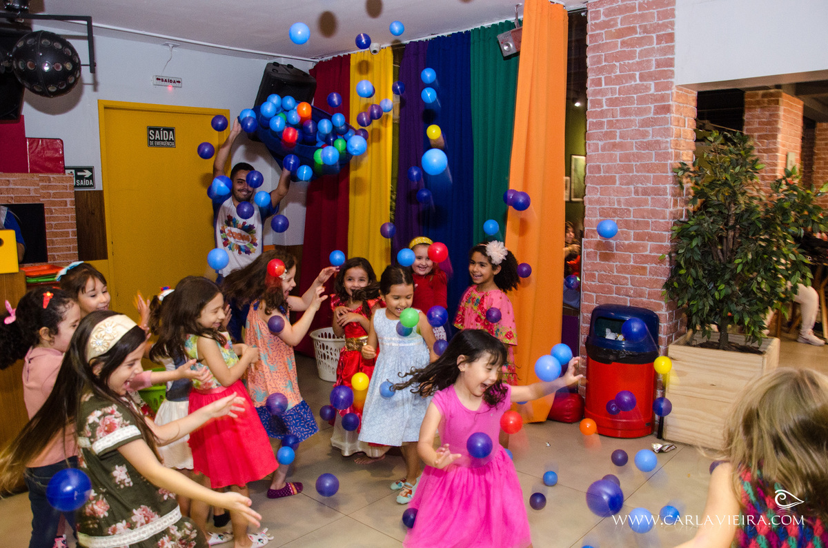 Festa Infantil; aniversário infantil; fotografia de festa infantil; festa elena avalor; elena de avalor; tema de festa; carla vieira fotografia; fotografa carla vieira