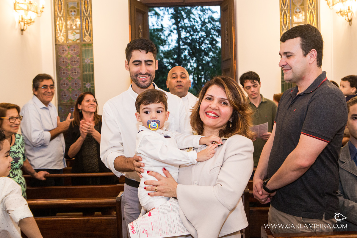Batizado; Batismo; foto de batizado; paróquia santíssima trindade. paroquia no flamengo; carla vieira fotografia; fotógrafa Carla Vieira