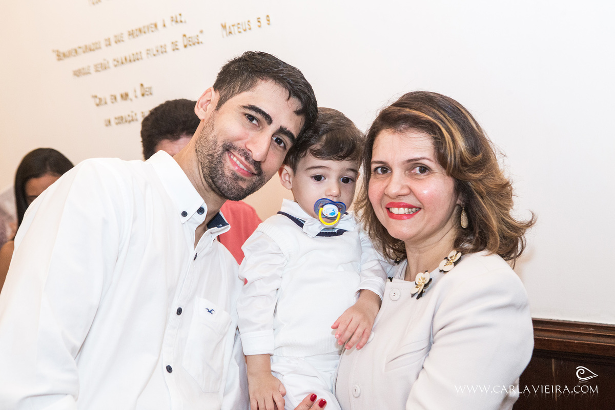 Batizado; Batismo; foto de batizado; paróquia santíssima trindade. paroquia no flamengo; carla vieira fotografia; fotógrafa Carla Vieira