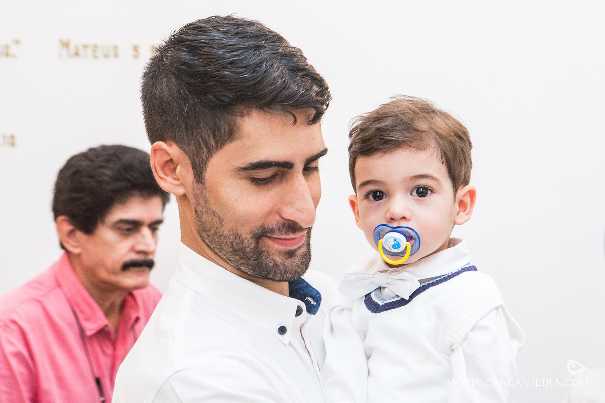 Batizado; Batismo; foto de batizado; paróquia santíssima trindade. paroquia no flamengo; carla vieira fotografia; fotógrafa Carla Vieira