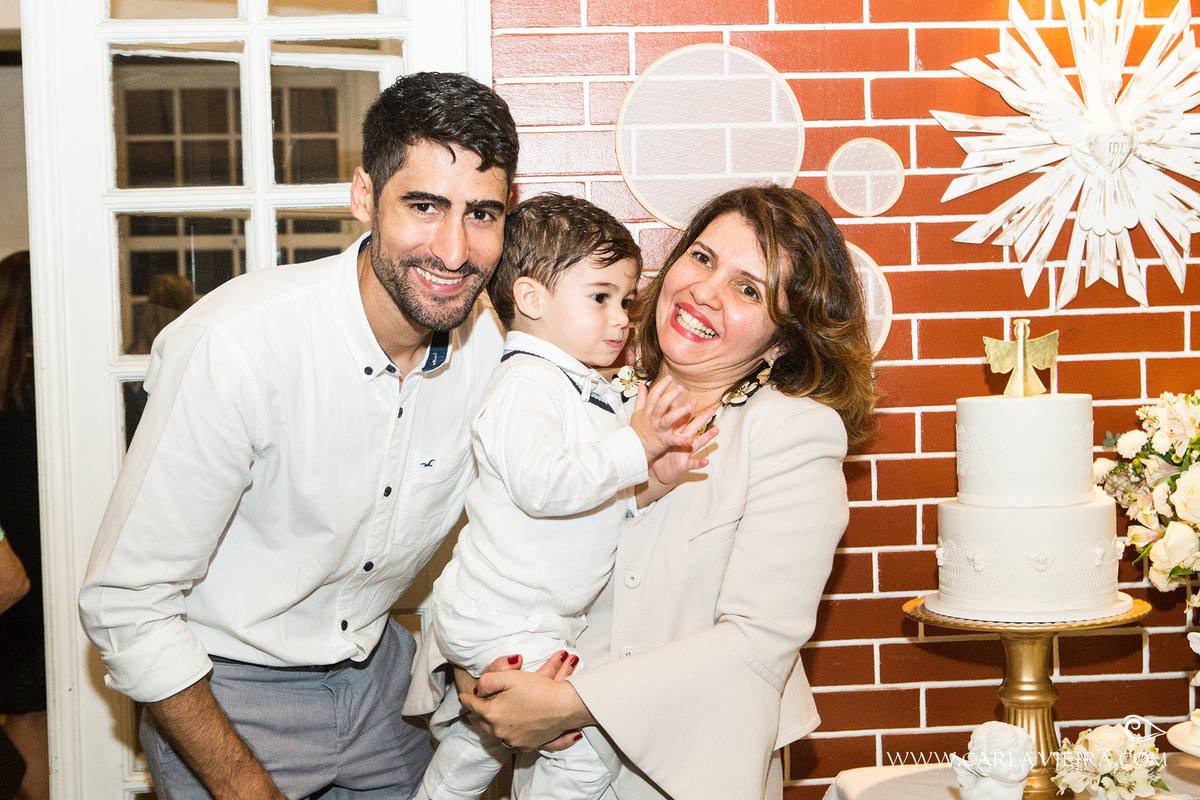 Batizado; Batismo; foto de batizado; paróquia santíssima trindade. paroquia no flamengo; carla vieira fotografia; fotógrafa Carla Vieira