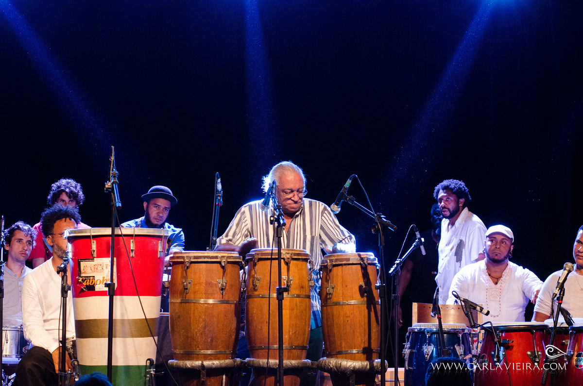 Viva a Percussão; show realizado no Teatro Rival do músico Marcelo Amaro