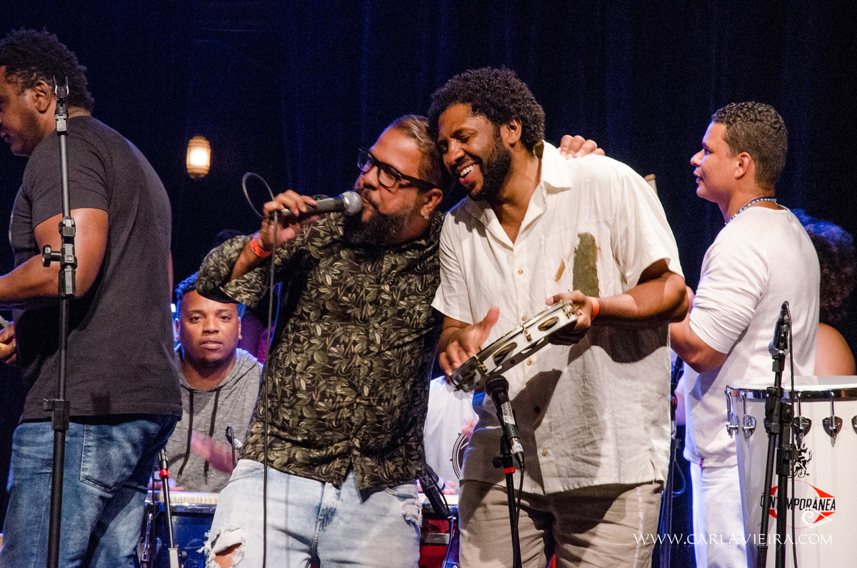 Viva a Percussão; show realizado no Teatro Rival do músico Marcelo Amaro