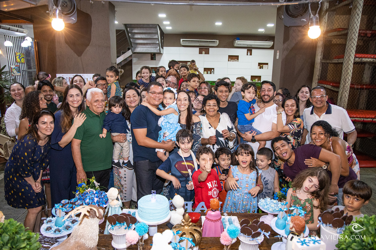Festa Infantil - Lara 5 anos
festa; aniversário; frozen; festa de aniversário; decoração frozen; pitanga pitangueira; fotografa no rio; fotografa de festa; fotografa de família; carla vieira fotografia; carla vieira foto