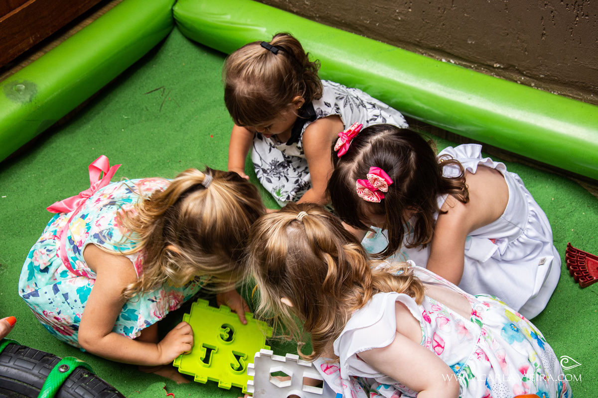 Festa de primas
festa dupla; dois irmãos; festa de primos; festa de gêmeos; tema minie; carla vieira fotografia