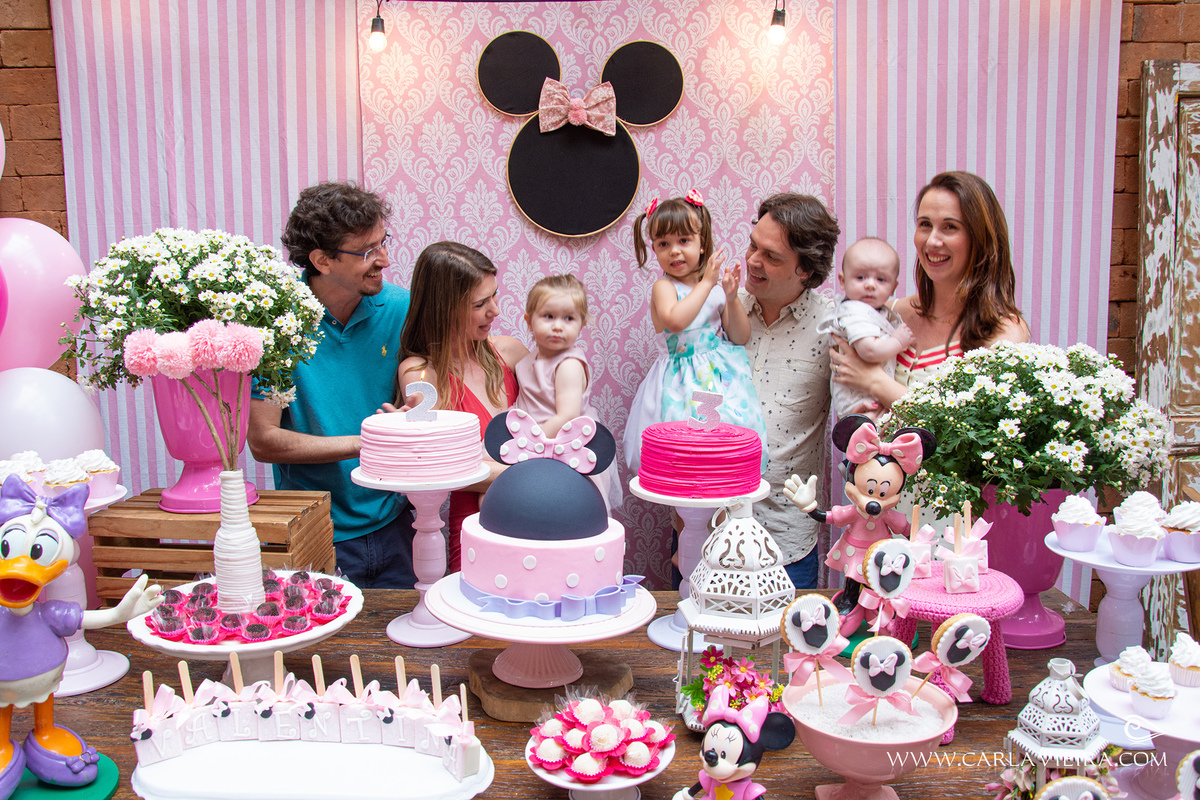 Festa de primas
festa dupla; dois irmãos; festa de primos; festa de gêmeos; tema minie; carla vieira fotografia