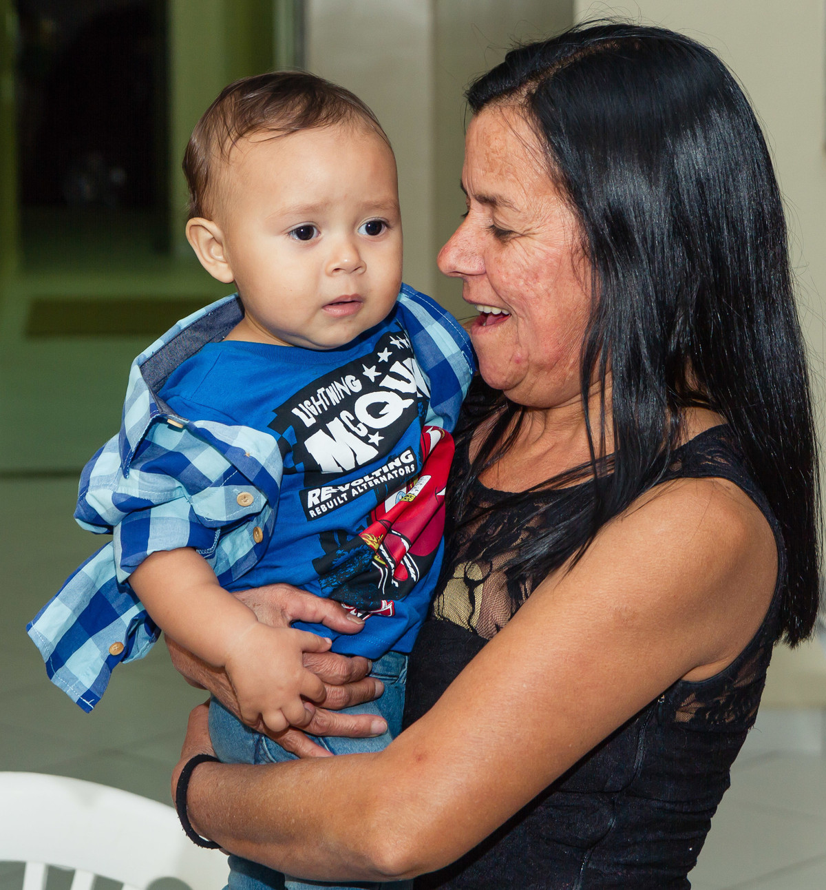 Isaac e sua vovó pelo fotógrafo Douglas Maia