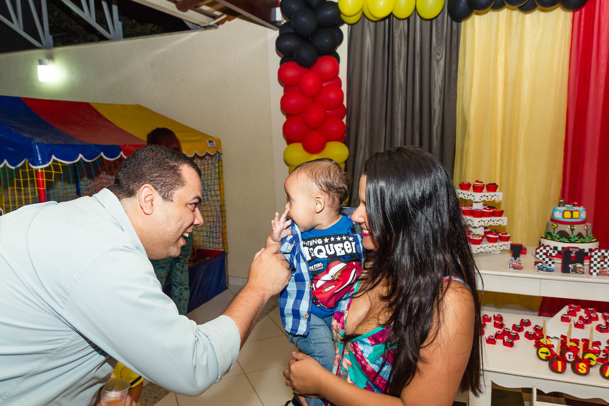 Brincando com o convidado pelo fotógrafo Douglas Maia
