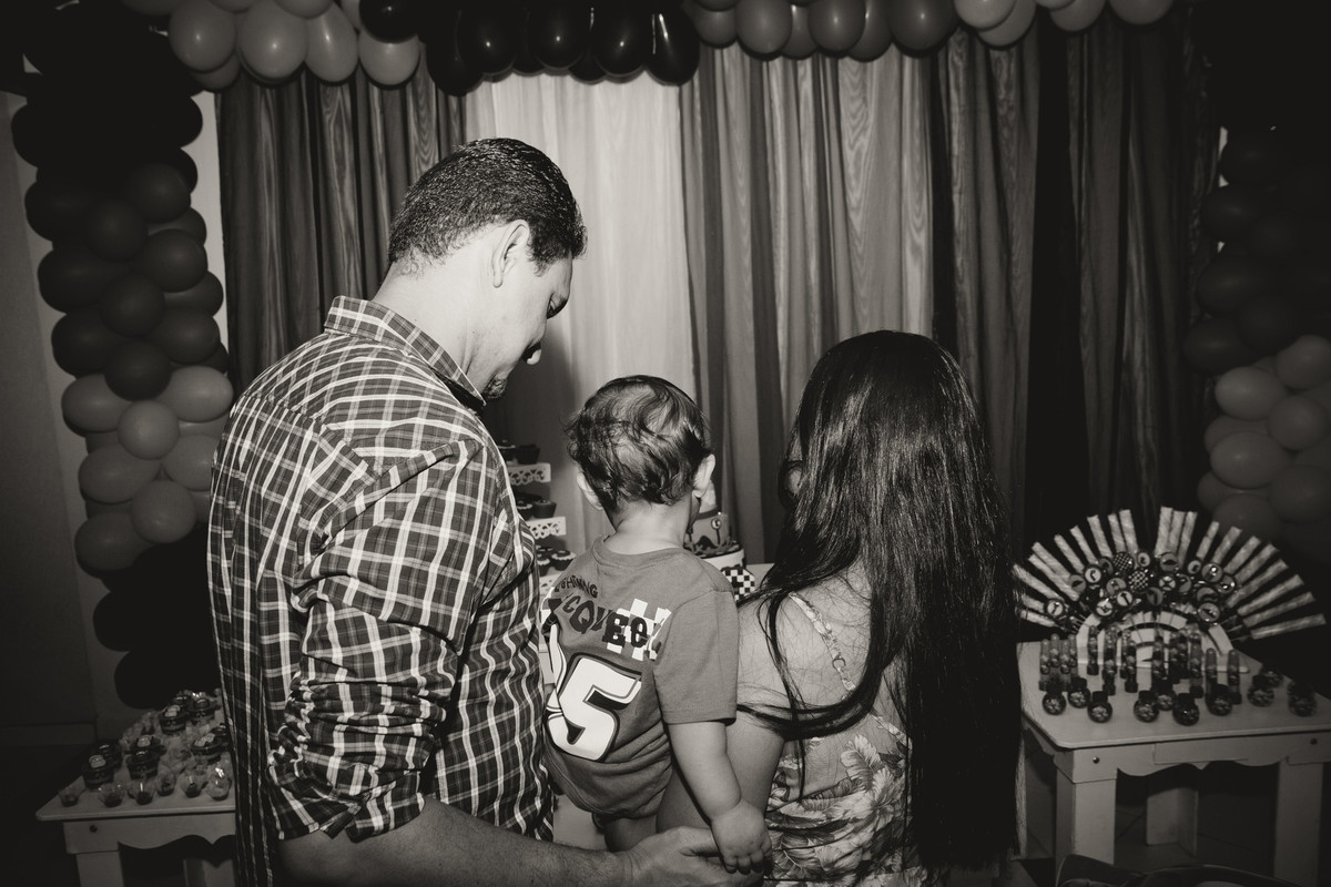 Foto família preto e branco  pelo fotógrafo Douglas Maia