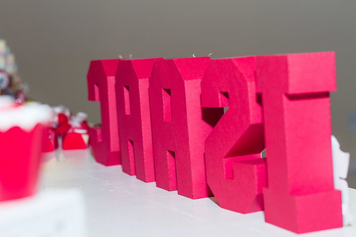 Letras Isaac pelo fotógrafo Douglas Maia