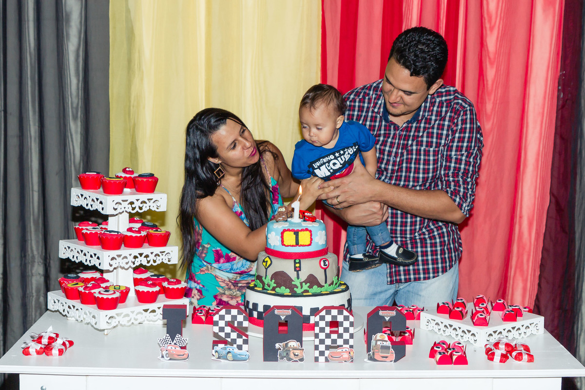 Assoprando a vela pelo fotógrafo Douglas Maia