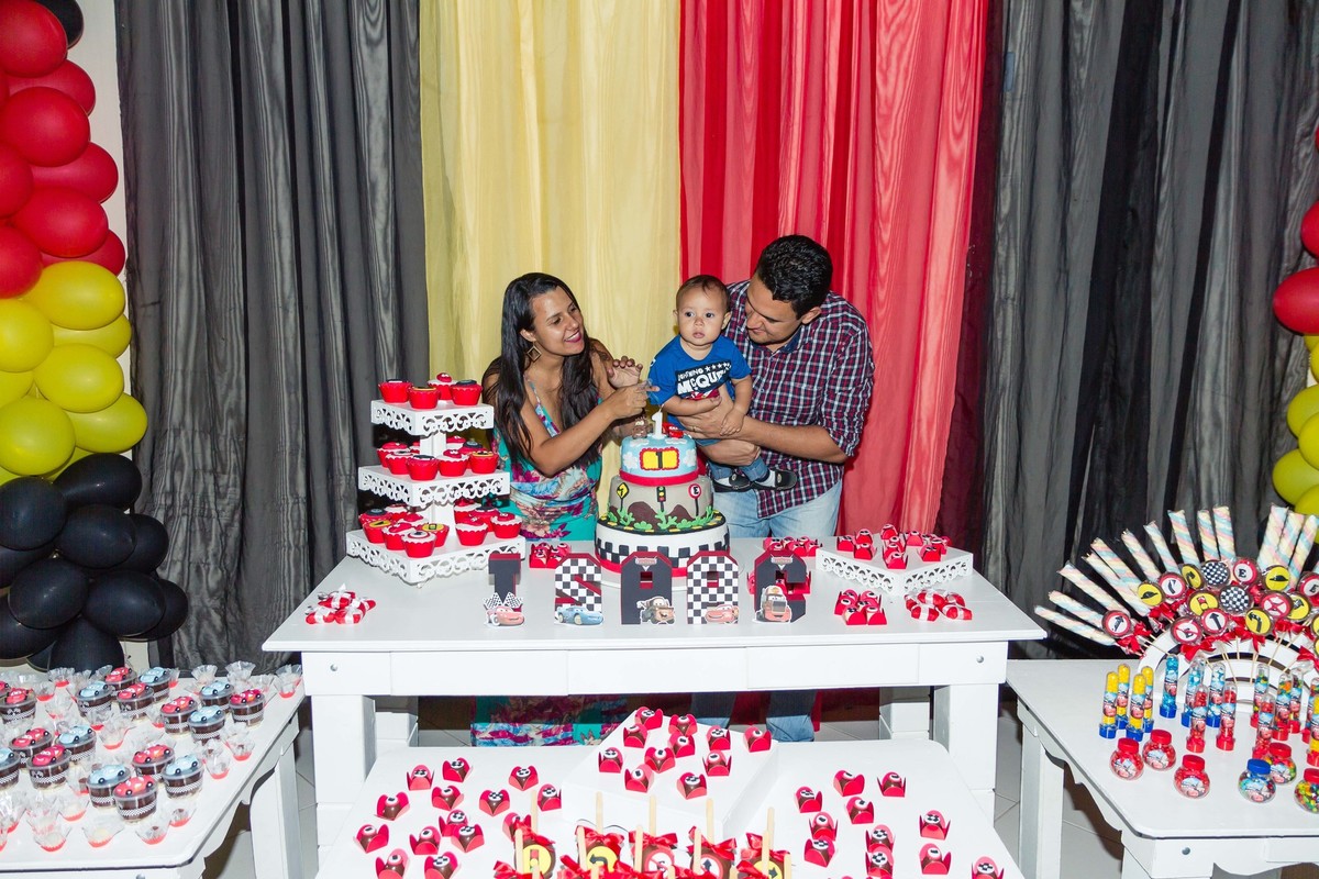 Momento do Parabéns pelo fotógrafo Douglas Maia