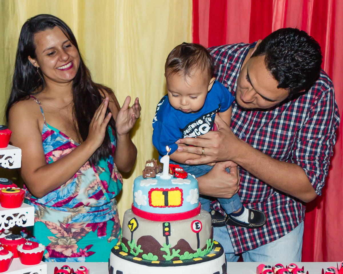Soprando a vela pelo fotógrafo Douglas Maia