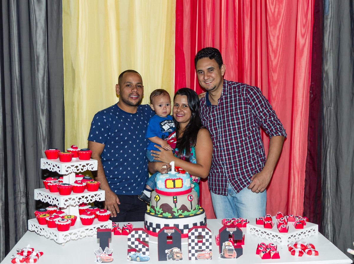 Isaac com tio pelo fotógrafo Douglas Maia