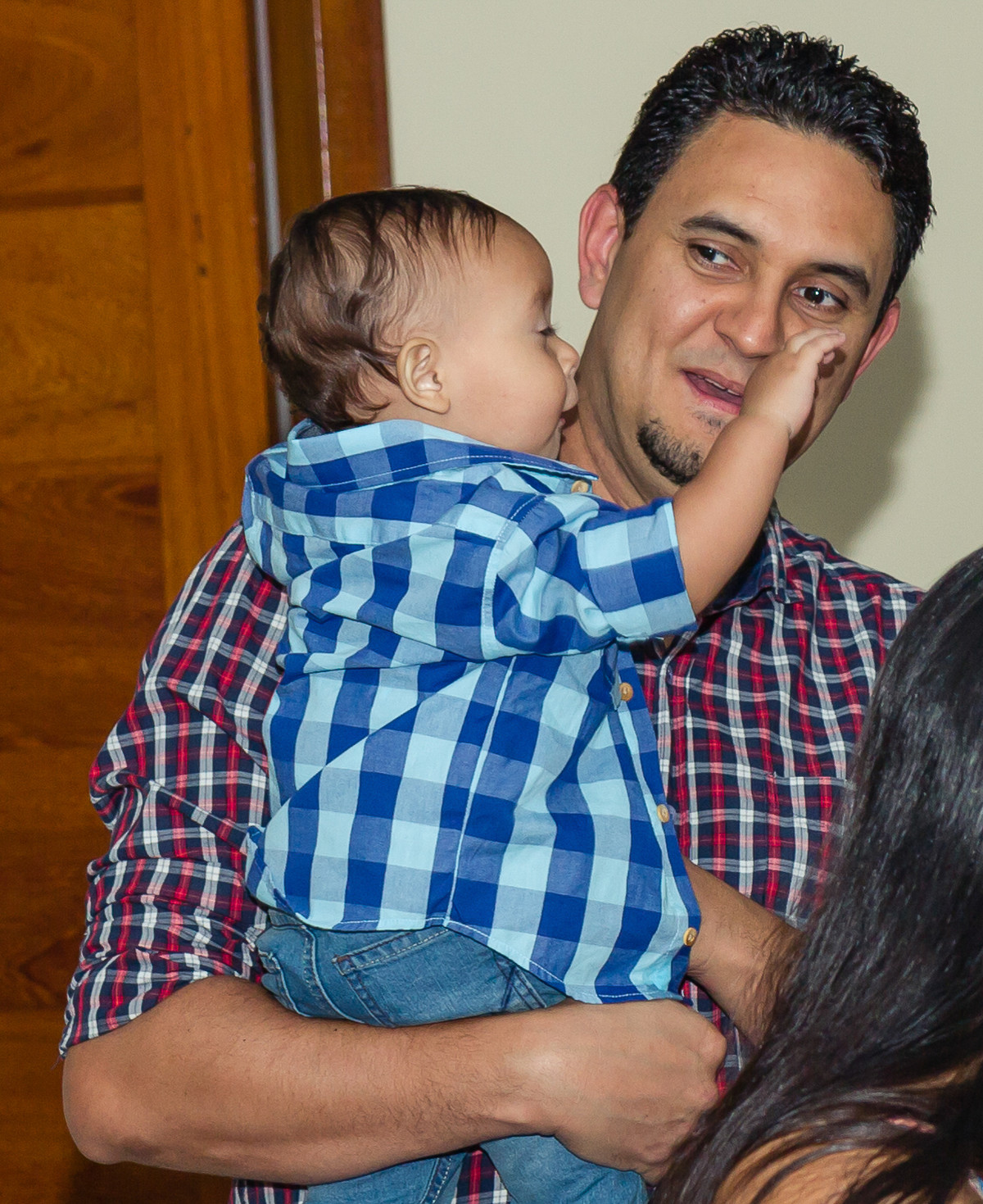Isaac com o papai pelo fotógrafo Douglas Maia