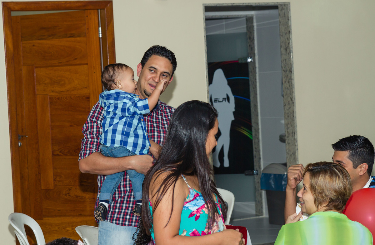 Isaac, papai e mamãe pelo fotógrafo Douglas Maia