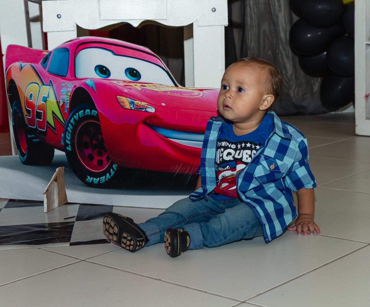 Isaac e Relâmpago McQueen pelo fotógrafo Douglas Maia