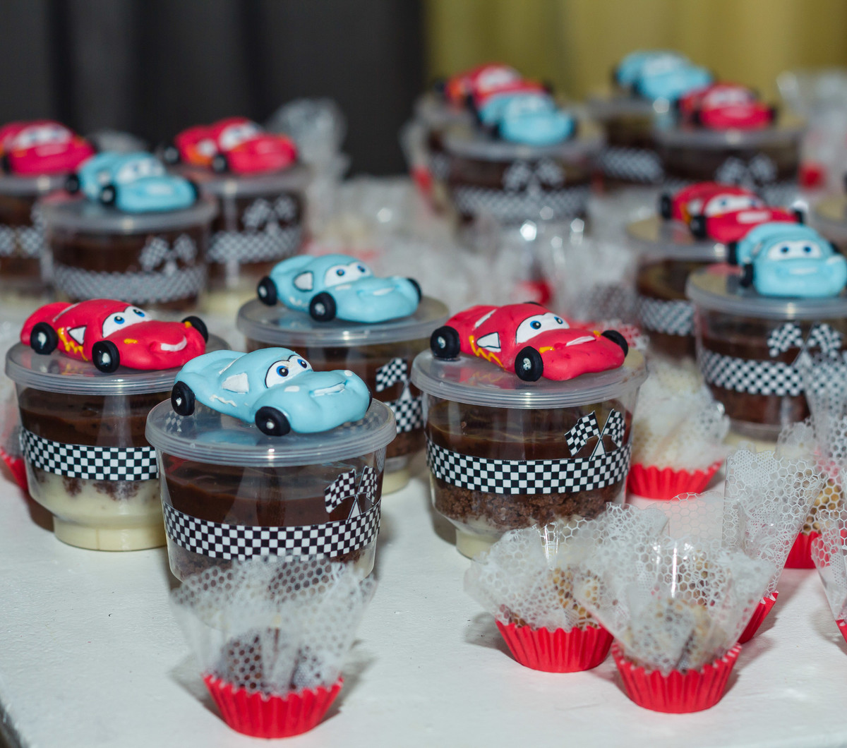 Bolo no pote e doces pelo fotógrafo Douglas Maia