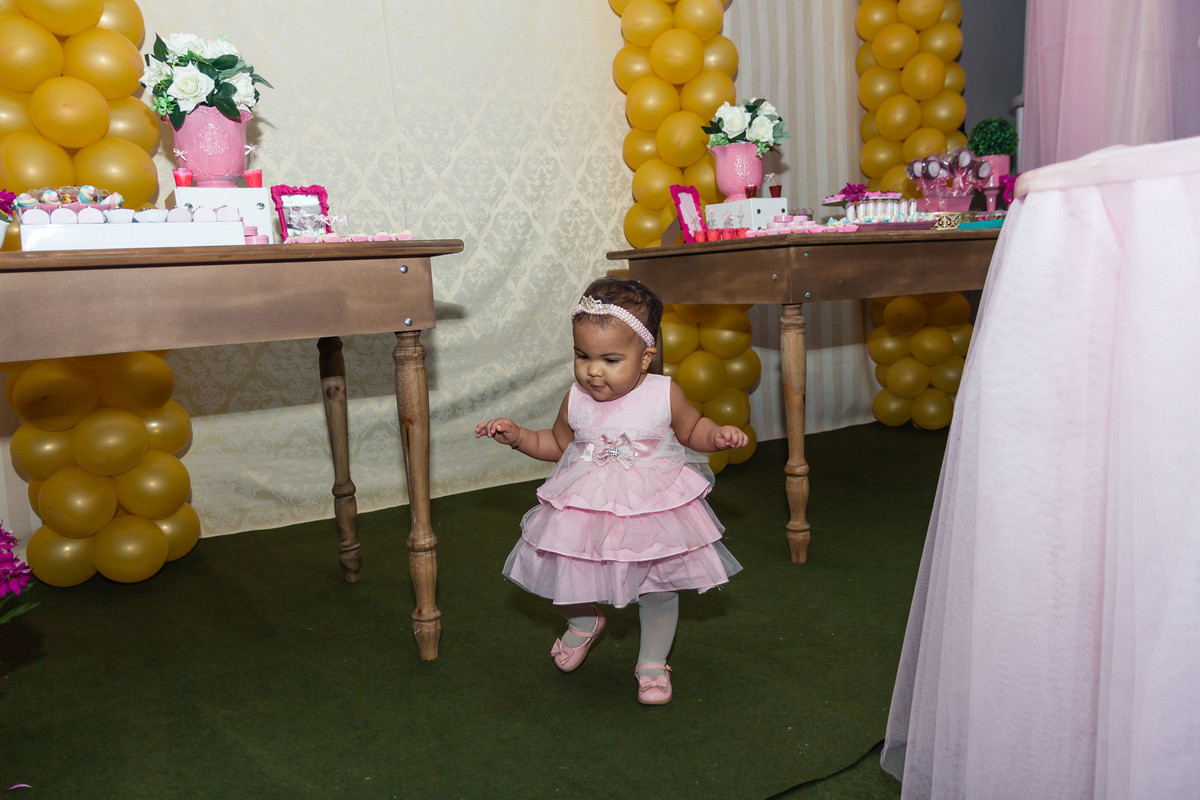 Aniversariante correndo pelo fotógrafo Douglas Maia