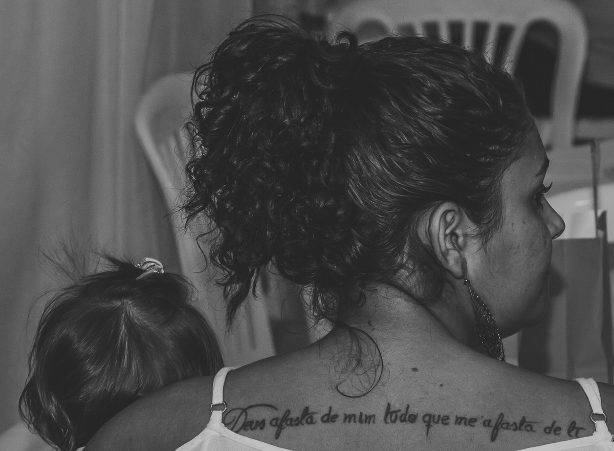 Moça tatuagem pelo fotógrafo Douglas Maia