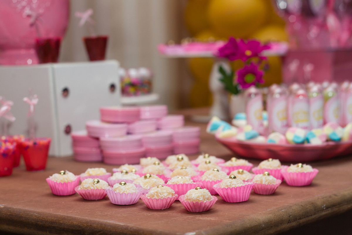 Docinho coco Tema Princesa pelo fotógrafo Douglas Maia