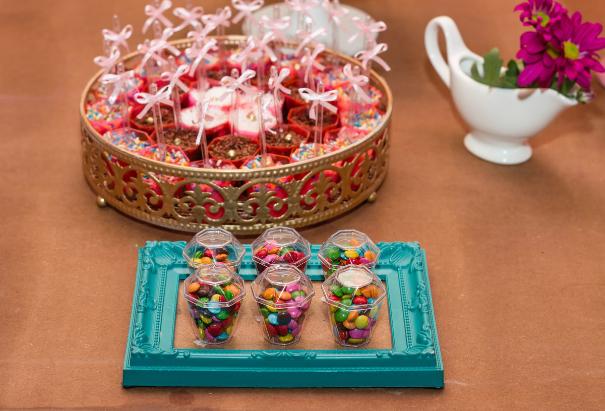 Caixa acrílico com confete Tema Princesa pelo fotógrafo Douglas Maia