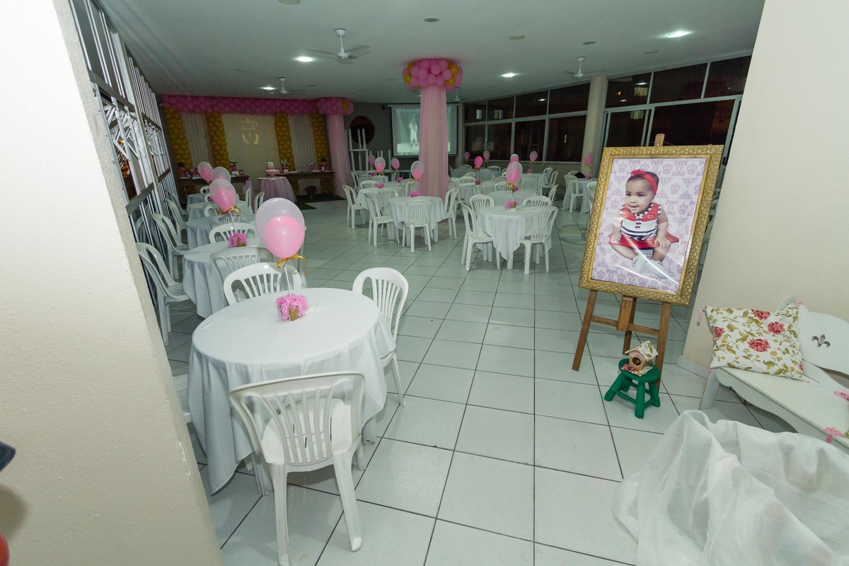 Mesas dos convidados Tema Princesa pelo fotógrafo Douglas Maia