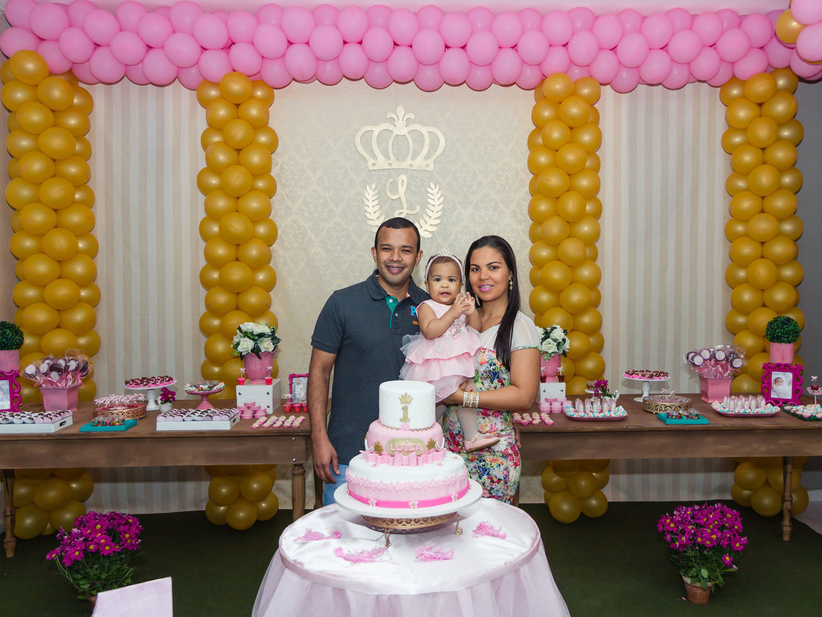 Família feliz pelo fotógrafo Douglas Maia