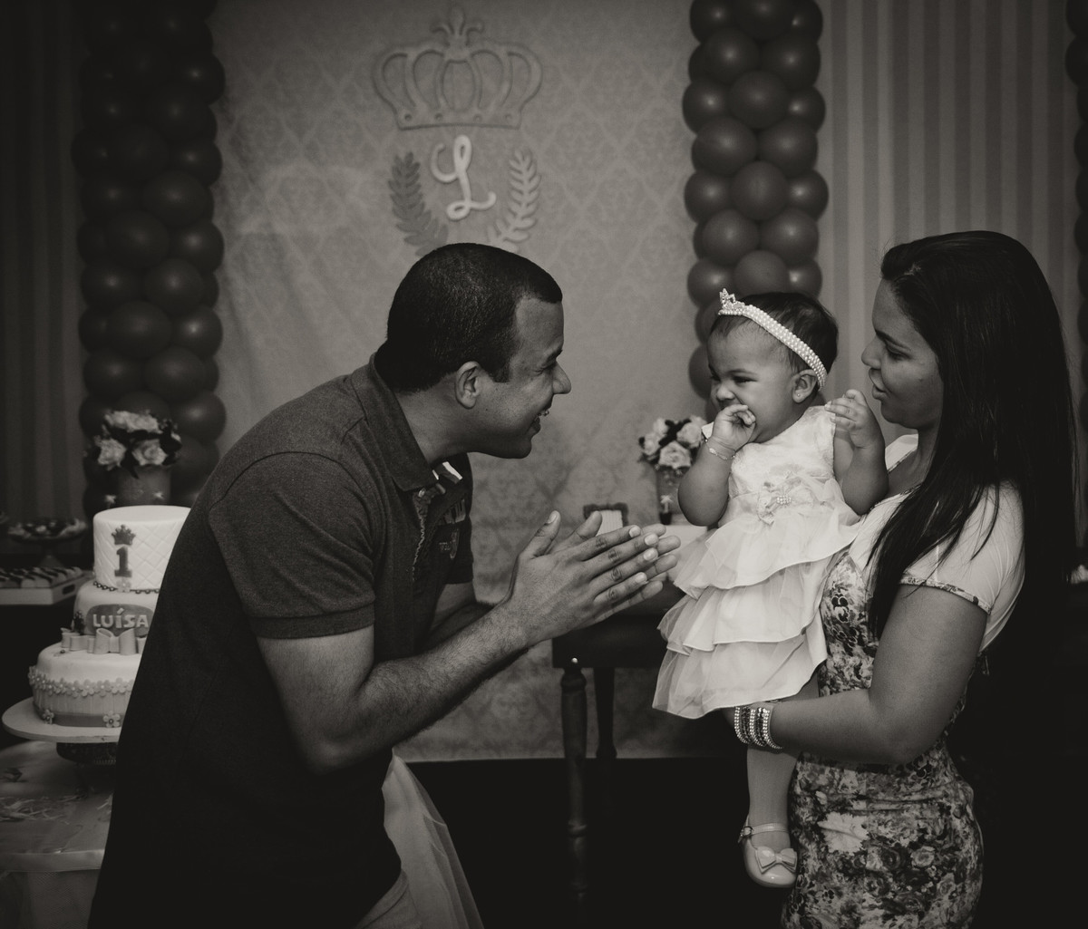Família foto preto e branca pelo fotógrafo Douglas Maia