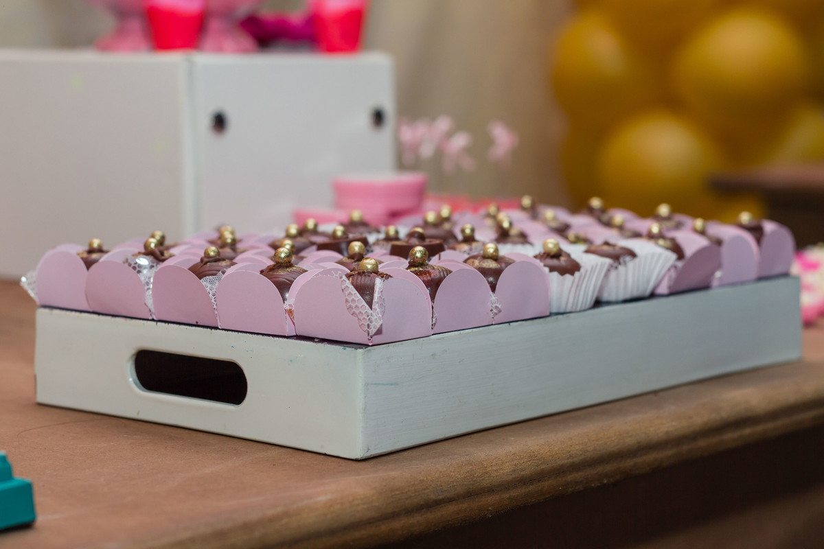 Bombons na bandeja Tema Princesa pelo fotógrafo Douglas Maia