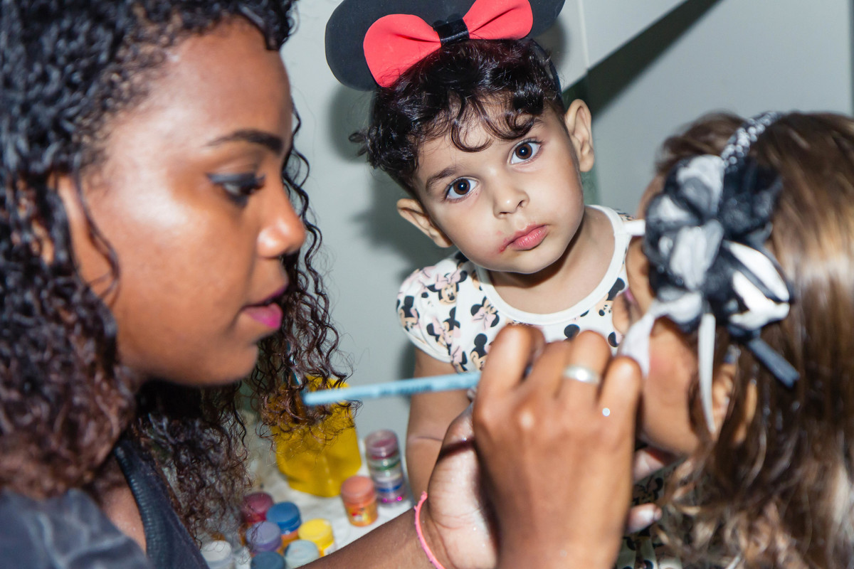 Helena com tiana da Minnie pelo fotógrafo Douglas Maia