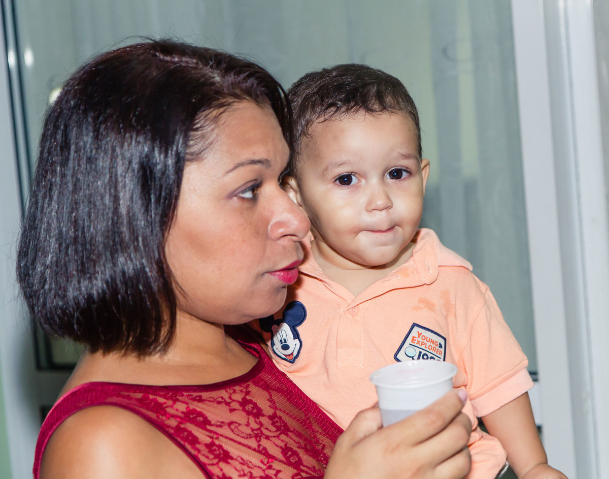 Mamãe e irmãozinho da Helena pelo fotógrafo Douglas Maia