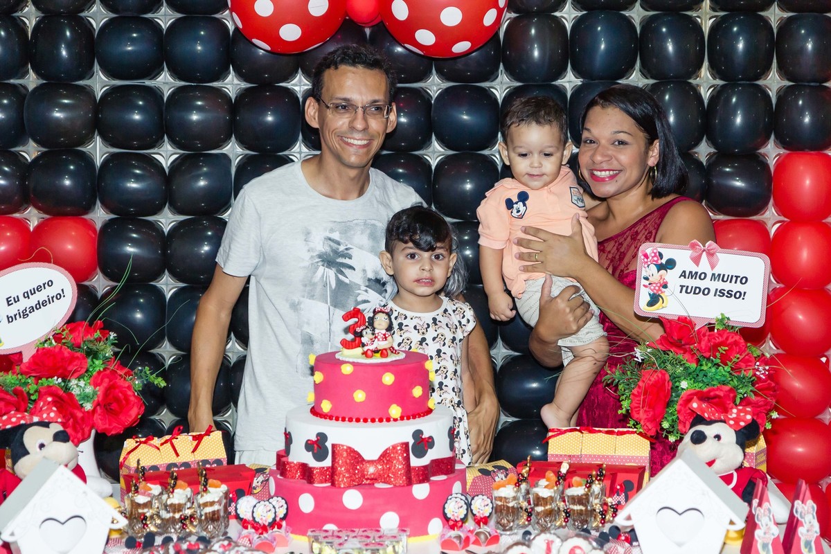 Helena e sua família pelo fotógrafo Douglas Maia