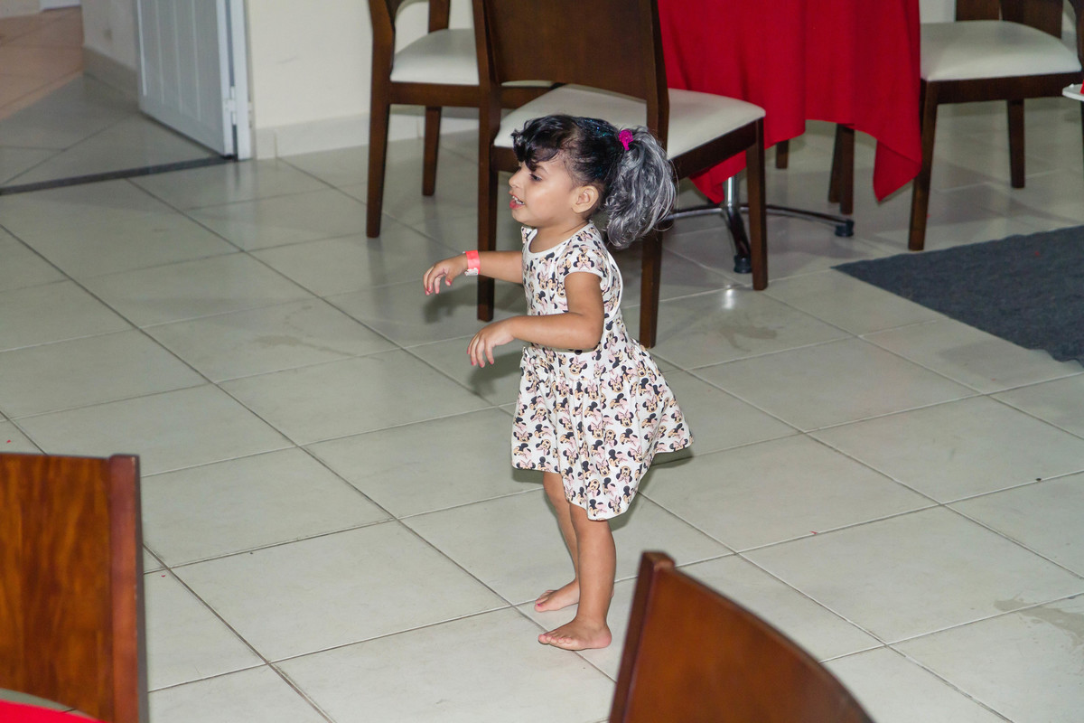 Helena brinca pelo fotógrafo Douglas Maia