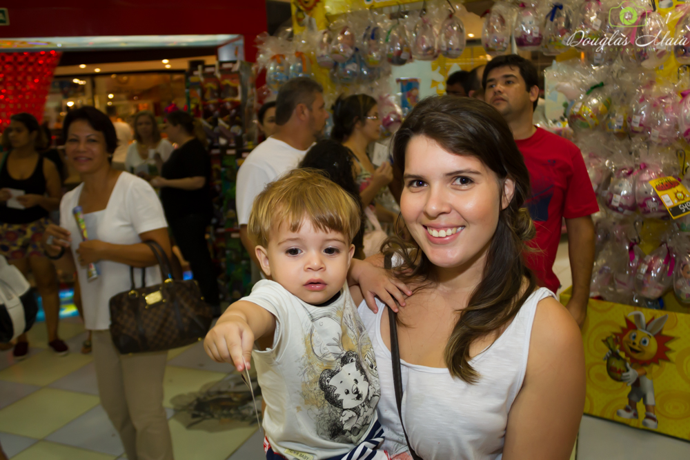Convidados alegres na festa do Solzinho pelo fotógrafo Douglas Maia