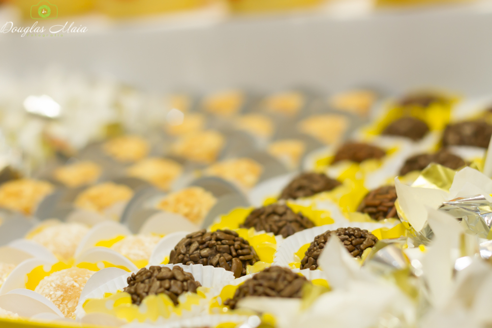 Brigadeiros pelo fotógrafo Douglas Maia