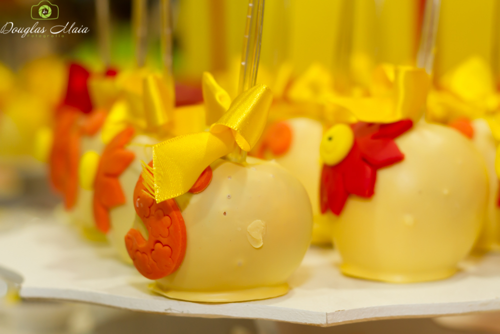 Maça de chocolate Solzinho pelo fotógrafo Douglas Maia