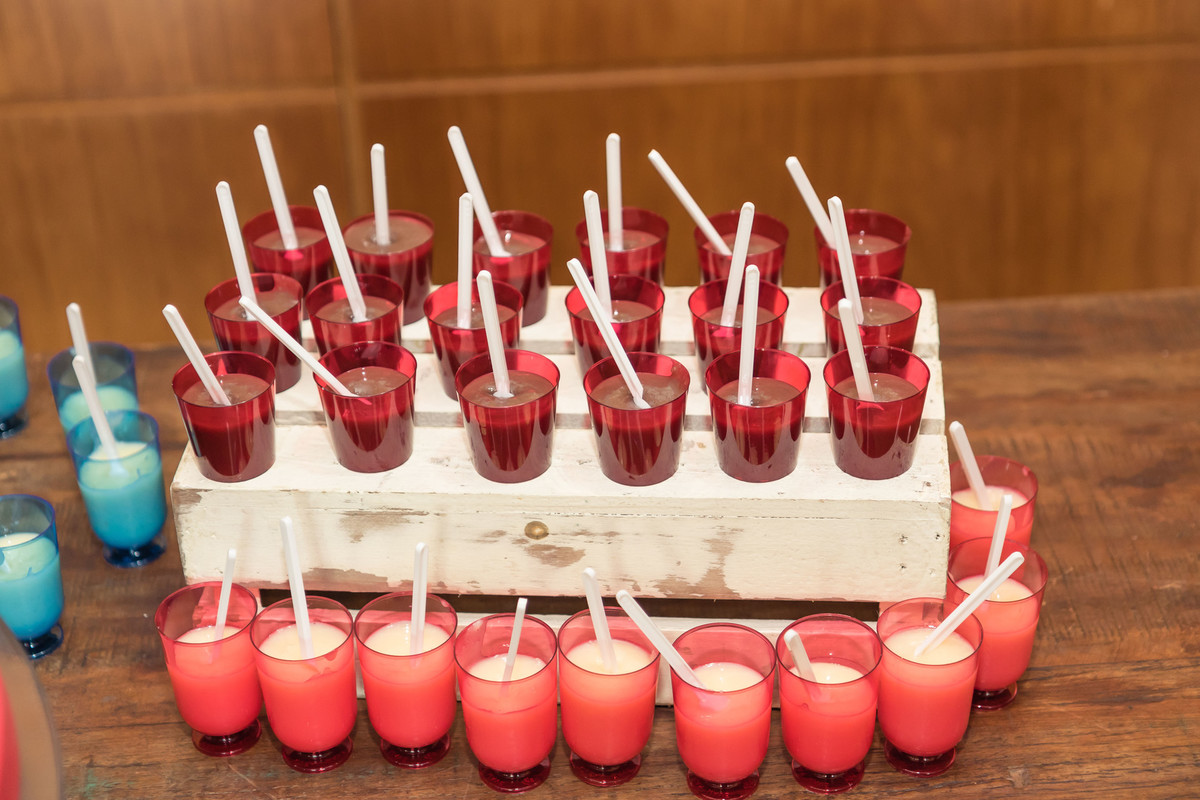 Caixote de madeira na decoração Tema Roda de Boteco pelo fotógrafo Douglas Maia