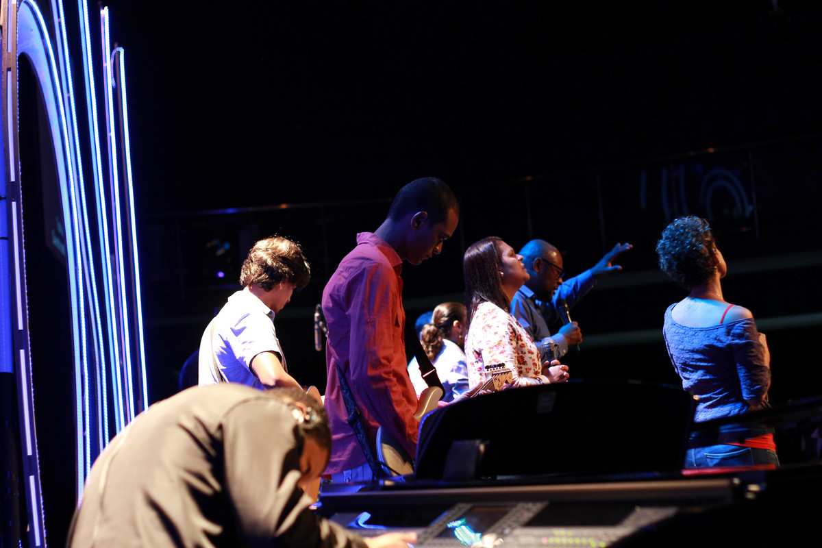 Banda louvando a Deus pelo fotógrafo Douglas Maia