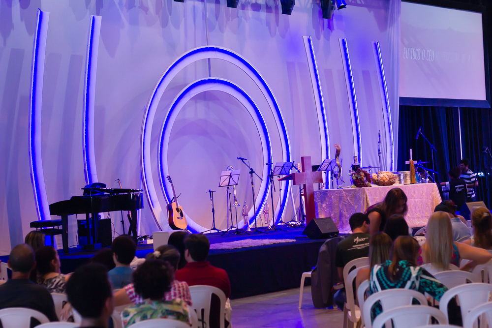 O Altar na Igreja Missão Praia da Costa pelo fotógrafo Douglas Maia