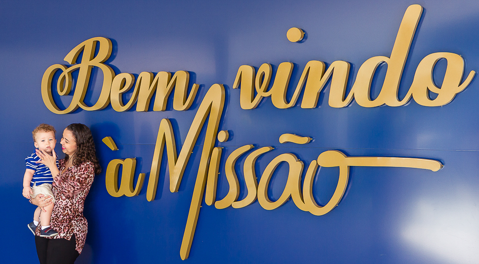 Nicolas e Luciana na Igreja Missão Praia da Costa pelo fotógrafo Douglas Maia