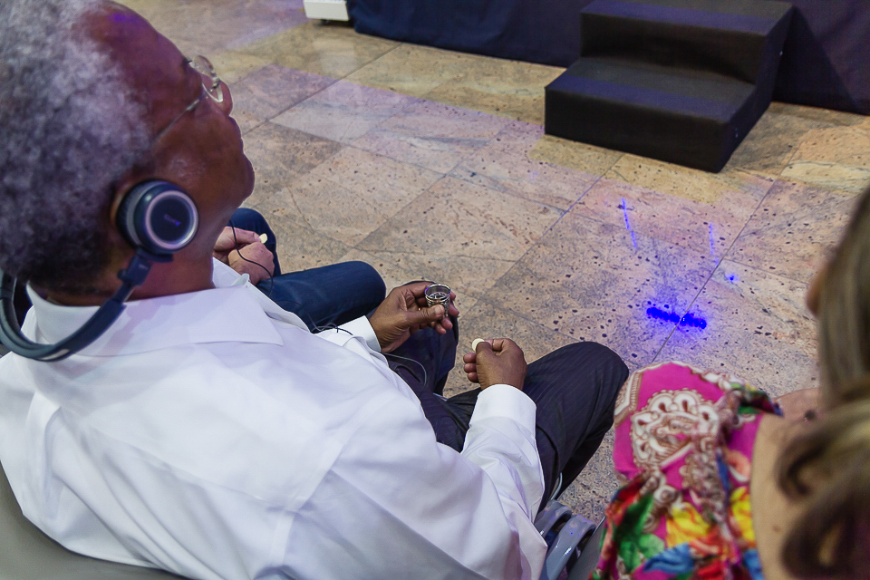 Fiel preparado para participar da Santa Ceia na Igreja Missão Praia da Costa pelo fotógrafo Douglas Maia