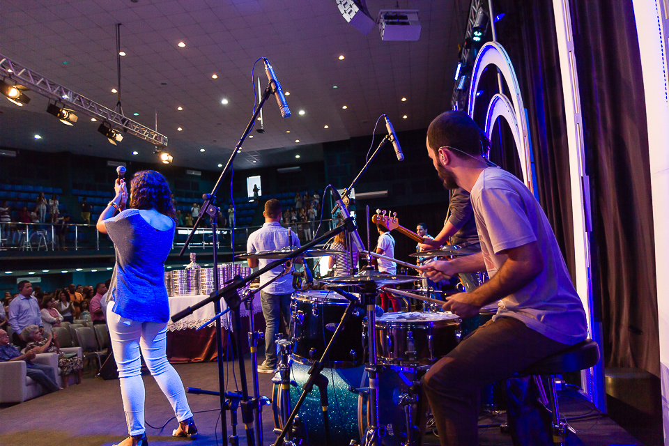 Toda Honra e Louvor a Deus na Igreja Missão Praia da Costa pelo fotógrafo Douglas Maia