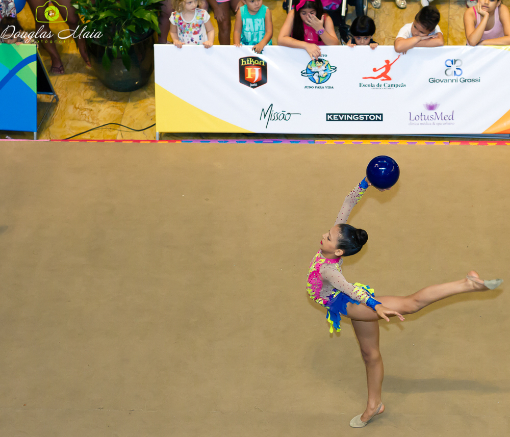 Apresentação com bola pelo fotógrafo Douglas Maia