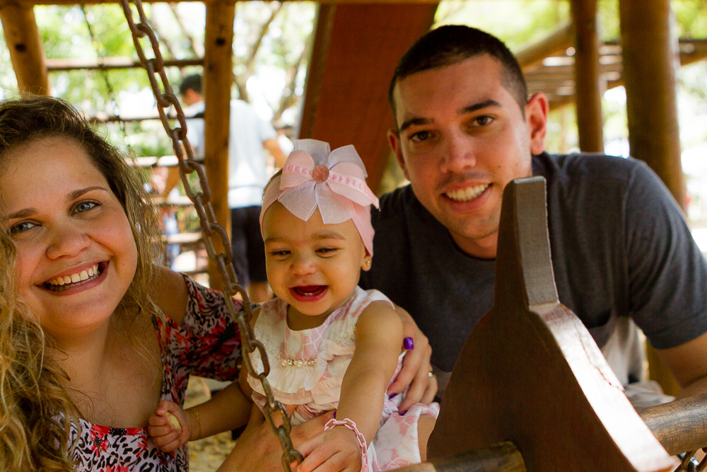 Momento especial da Luísa e seus pais pelo fotógrafo Douglas Maia