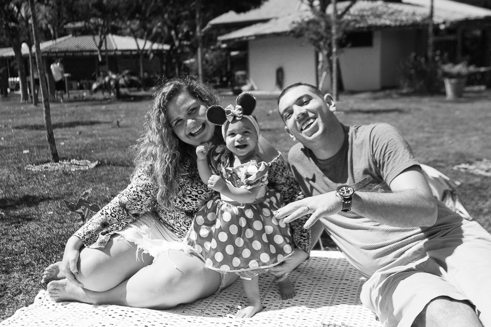 Foto da família em Preto e Branco pelo fotógrafo Douglas Maia