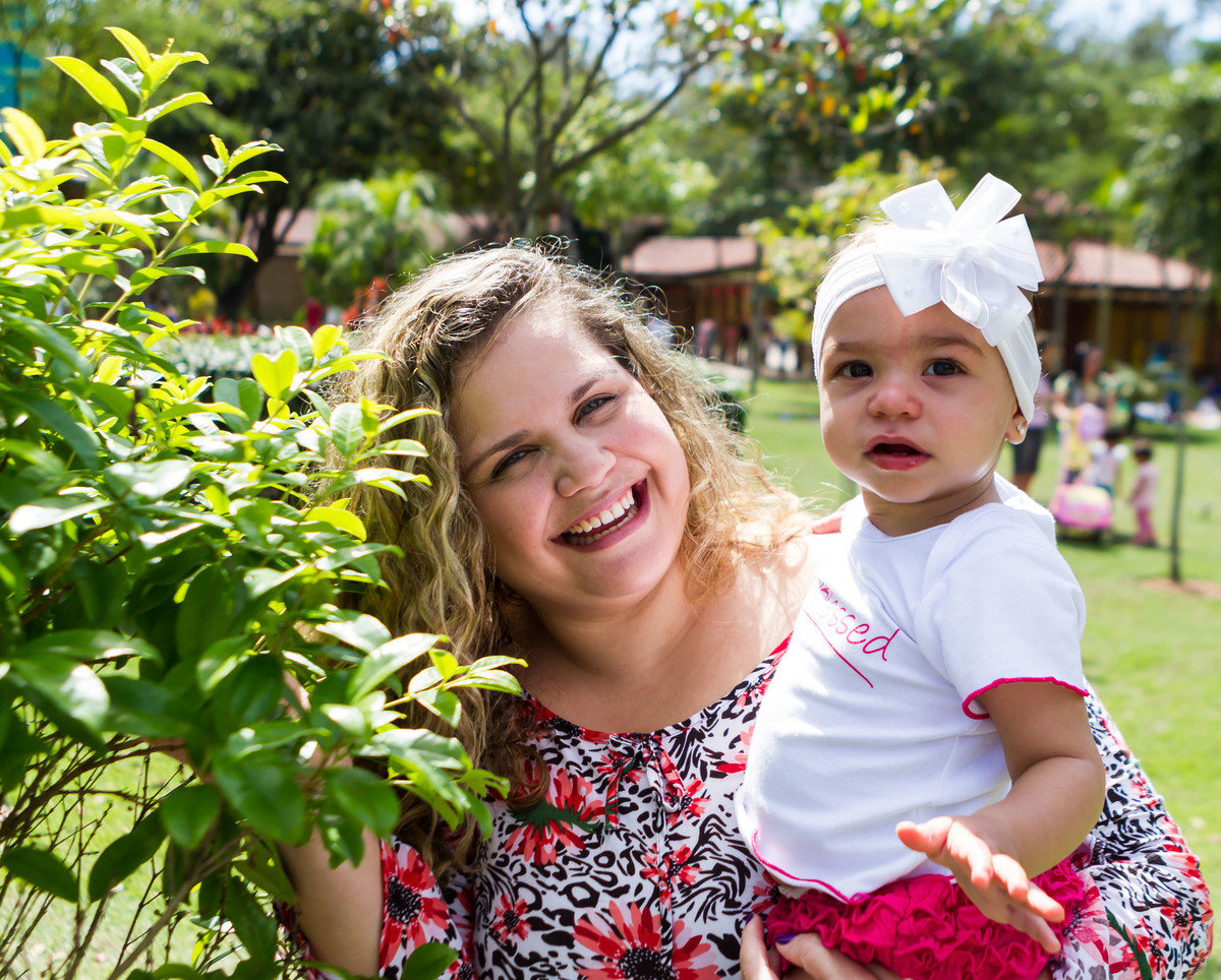 Mamãe sorrindo pelo fotógrafo Douglas Maia